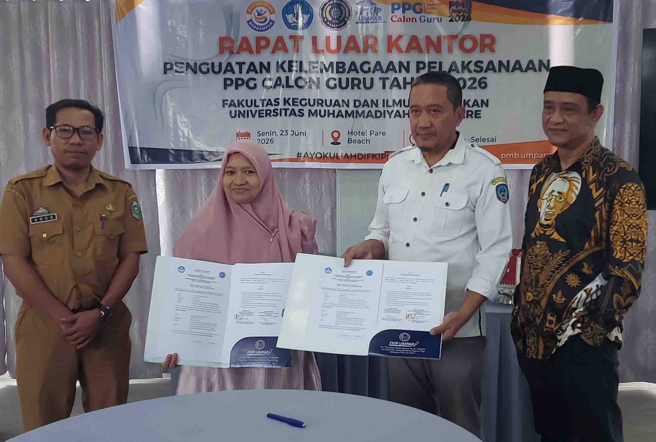 FKIP UMPAR Teken MoU dengan KCD Wilayah VIII dan MoA dengan Sekolah Mitra, Perkuat Kelembagaan Pendidikan