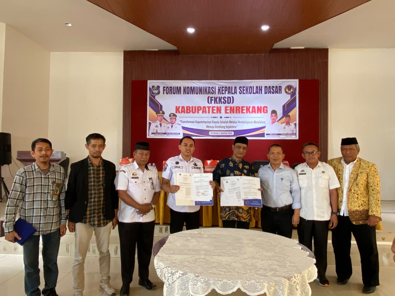 UMPAR dan Dinas Pendidikan Enrekang Teken Nota Kesepahaman, Perkuat Sinergi Peningkatan Pendidikan di Hadapan Kepala SD Se-Kabupaten